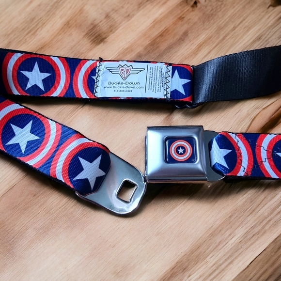Marvel Captain America Buckle-Down Seat Buckle Belt - Picture 3 of 6